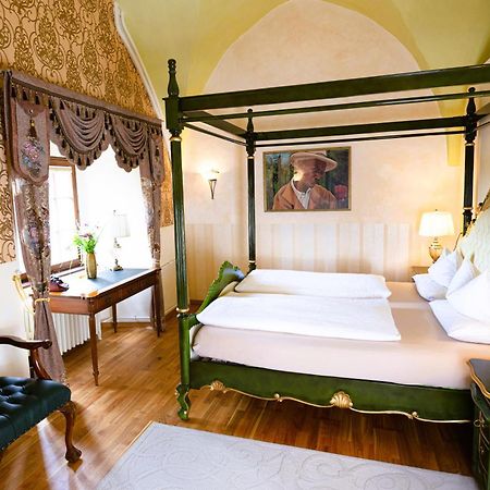 Hotel & Tagungszentrum Schloss Hohenfels Hohenfels  エクステリア 写真