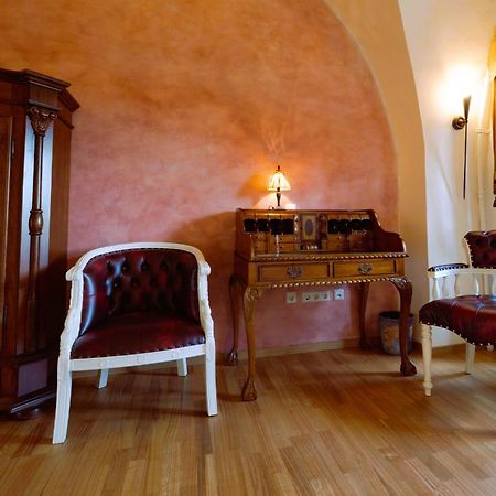 Hotel & Tagungszentrum Schloss Hohenfels Hohenfels  エクステリア 写真