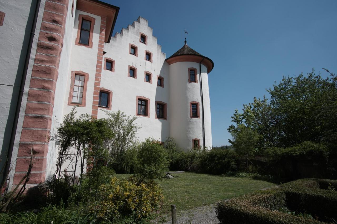 Hotel & Tagungszentrum Schloss Hohenfels Hohenfels  エクステリア 写真