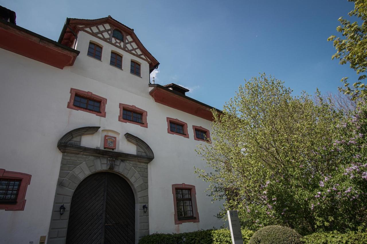 Hotel & Tagungszentrum Schloss Hohenfels Hohenfels  エクステリア 写真