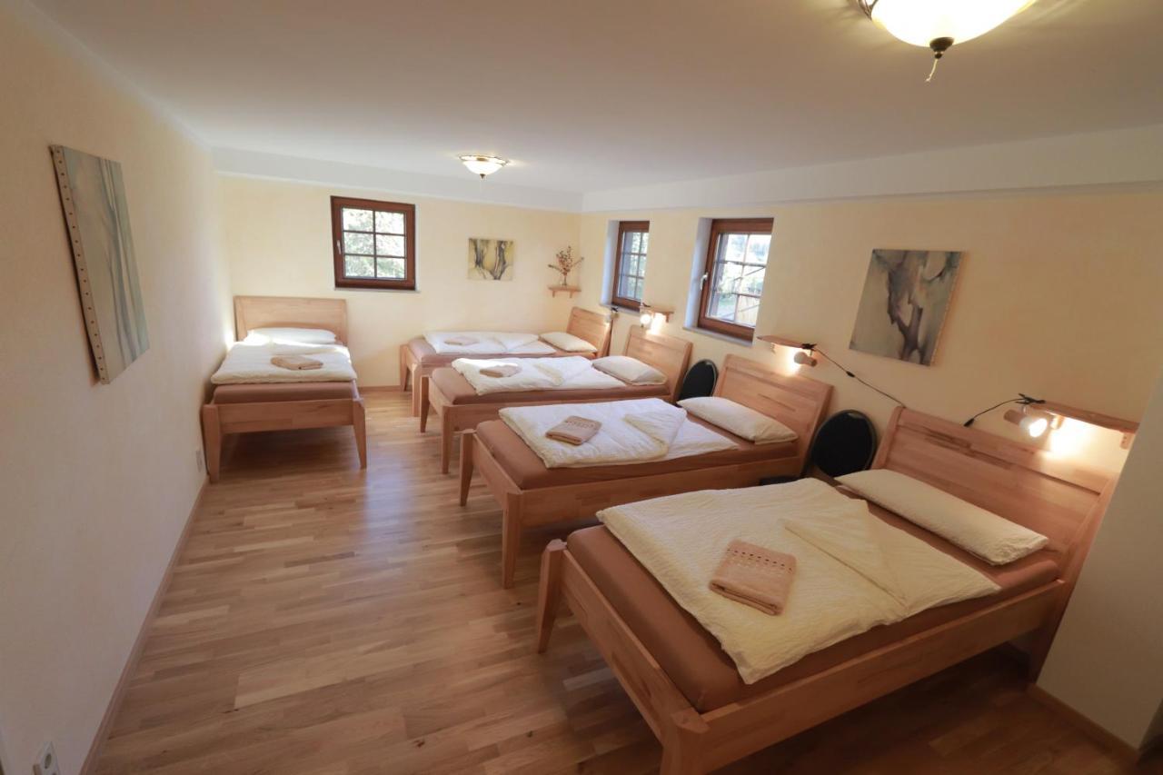 Hotel & Tagungszentrum Schloss Hohenfels Hohenfels  エクステリア 写真