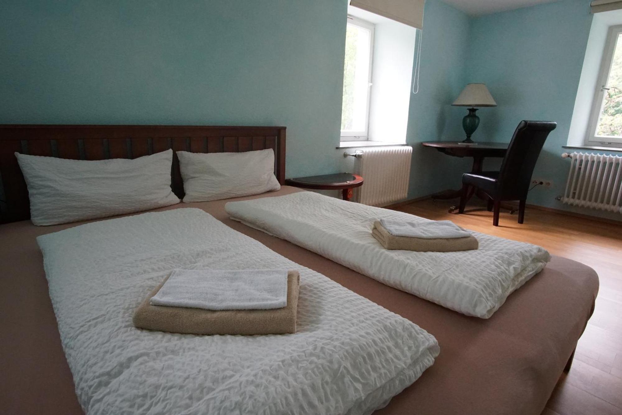 Hotel & Tagungszentrum Schloss Hohenfels Hohenfels  エクステリア 写真