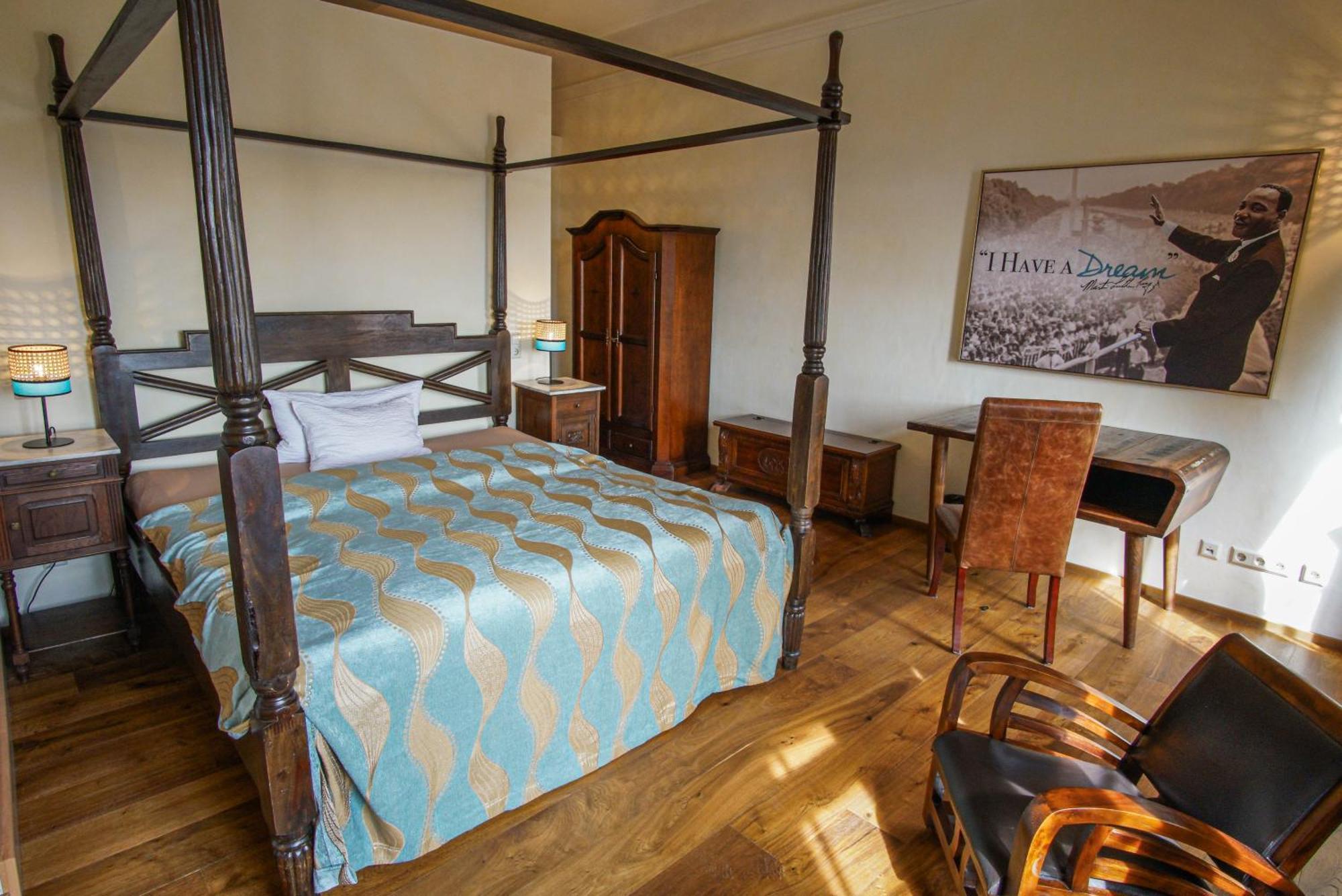 Hotel & Tagungszentrum Schloss Hohenfels Hohenfels  エクステリア 写真